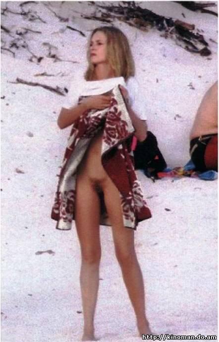 Актриса Ума Турман гола на пляжі (ФОТО)